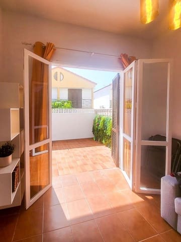 2 bedroom Apartment for sale in Playa de las Americas, Arona with pool - € 325,000 (Ref: 10049327)