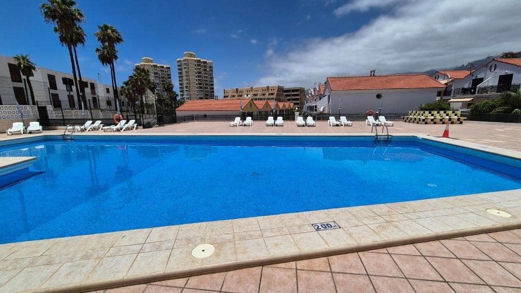 Apartamento de 2 habitaciones en Playa de las Americas en venta con piscina - 325.000 € (Ref: 10049327)