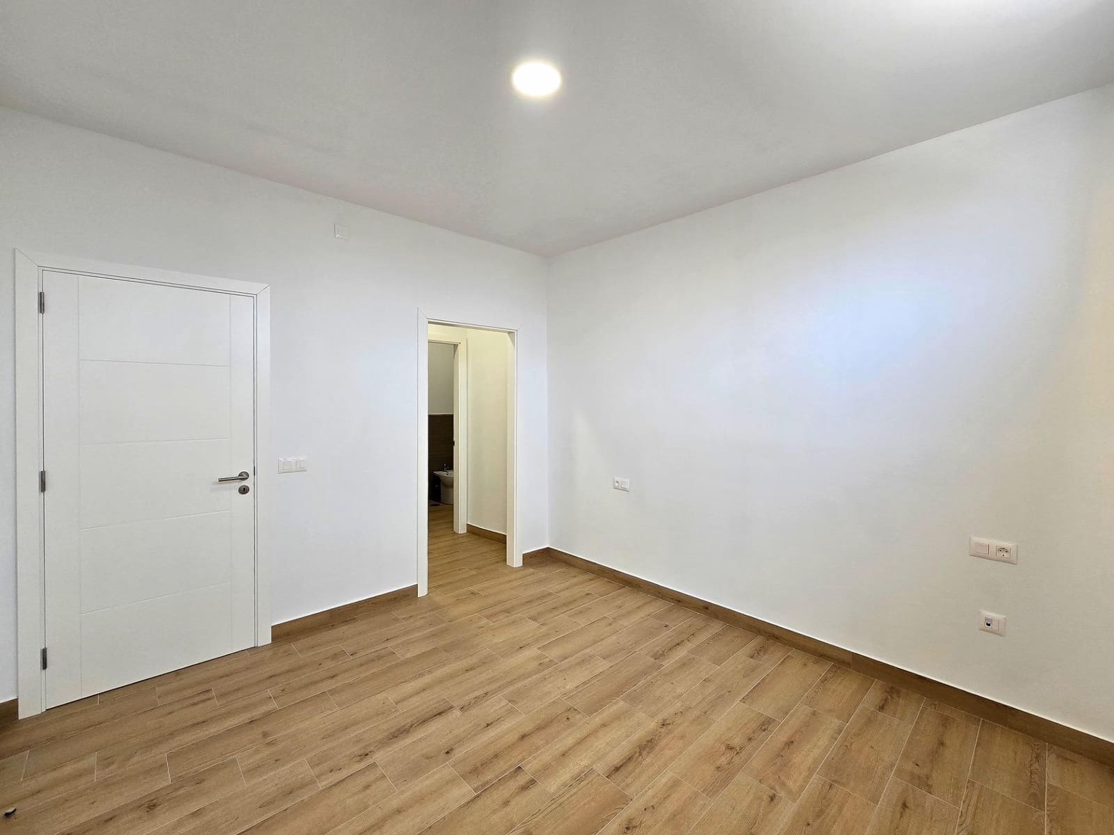 2 Zimmer Apartment zu verkaufen in El Varadero mit Pool Garage - 360.000 € (Ref: 10059180)
