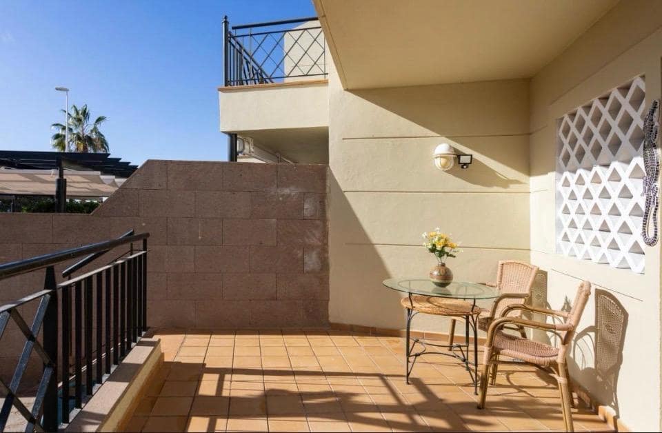 1 chambre Appartement à vendre à Playa del Duque avec piscine - 420 000 € (Ref: 10059181)