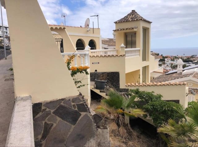 7 soverom Villa til salgs i Torviscas Centro y Alto, Adeje med svømmebasseng garasje - € 1 878 000 (Ref: 10090820)