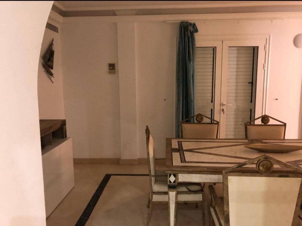 7 soverom Villa til salgs i Costa Adeje med svømmebasseng garasje - € 1 878 000 (Ref: 10090820)
