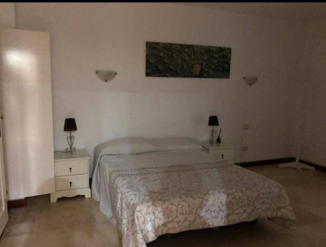 7 soverom Villa til salgs i Costa Adeje med svømmebasseng garasje - € 1 878 000 (Ref: 10090820)