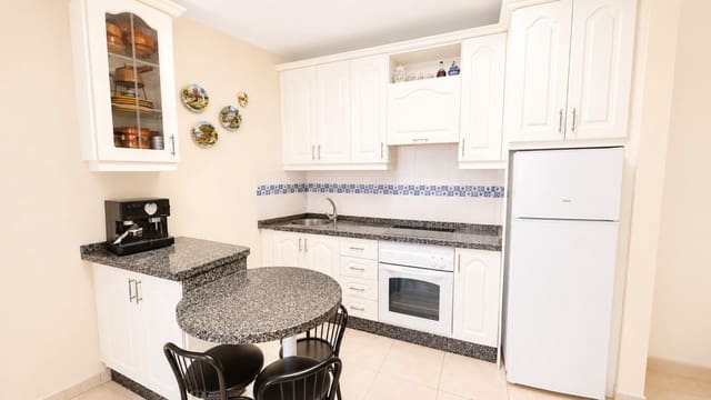 2 sypialnia Apartament na sprzedaż w Puerto Santiago, Santiago del Teide z garażem - 220 000 € (Ref: 10090822)