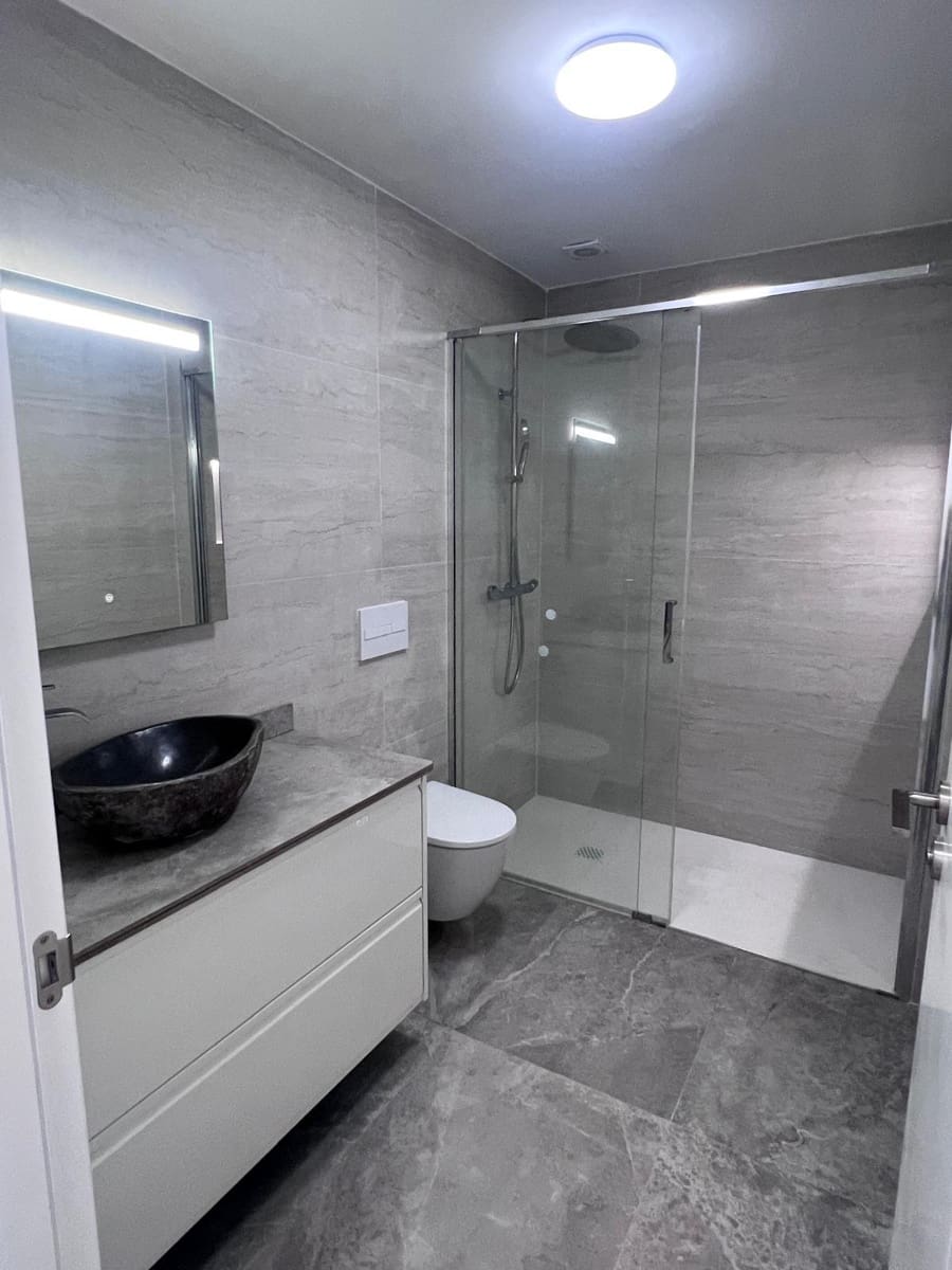 2 quarto Apartamento para venda em Los Cristianos com piscina garagem - 540 000 € (Ref: 10090823)