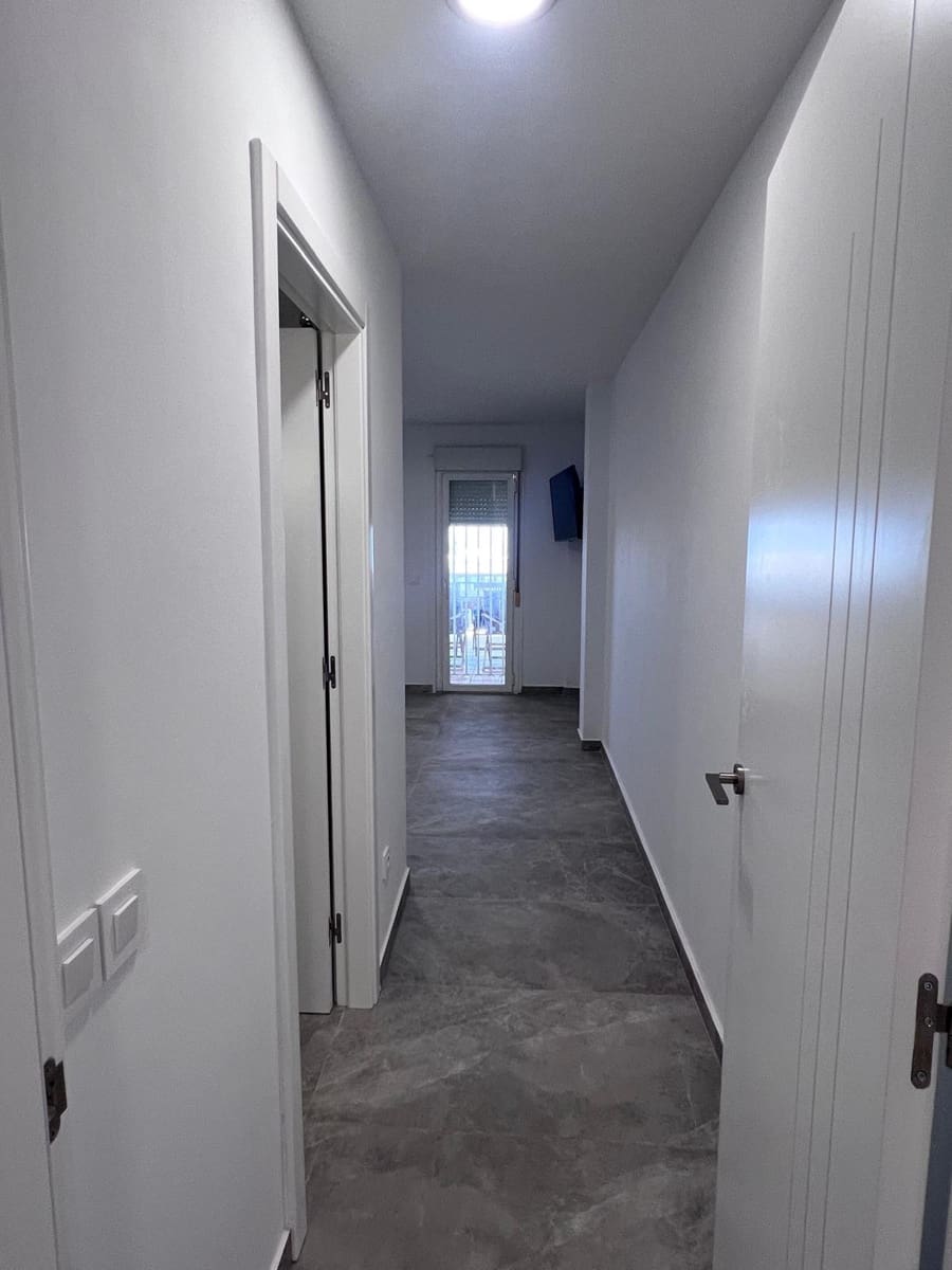 2 quarto Apartamento para venda em Los Cristianos com piscina garagem - 540 000 € (Ref: 10090823)