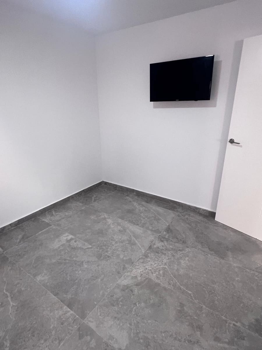 2 quarto Apartamento para venda em Los Cristianos com piscina garagem - 540 000 € (Ref: 10090823)