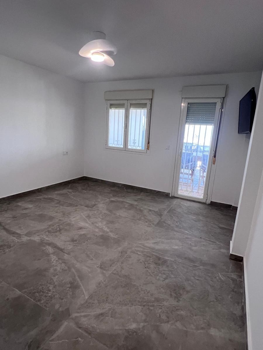 2 quarto Apartamento para venda em Los Cristianos com piscina garagem - 540 000 € (Ref: 10090823)