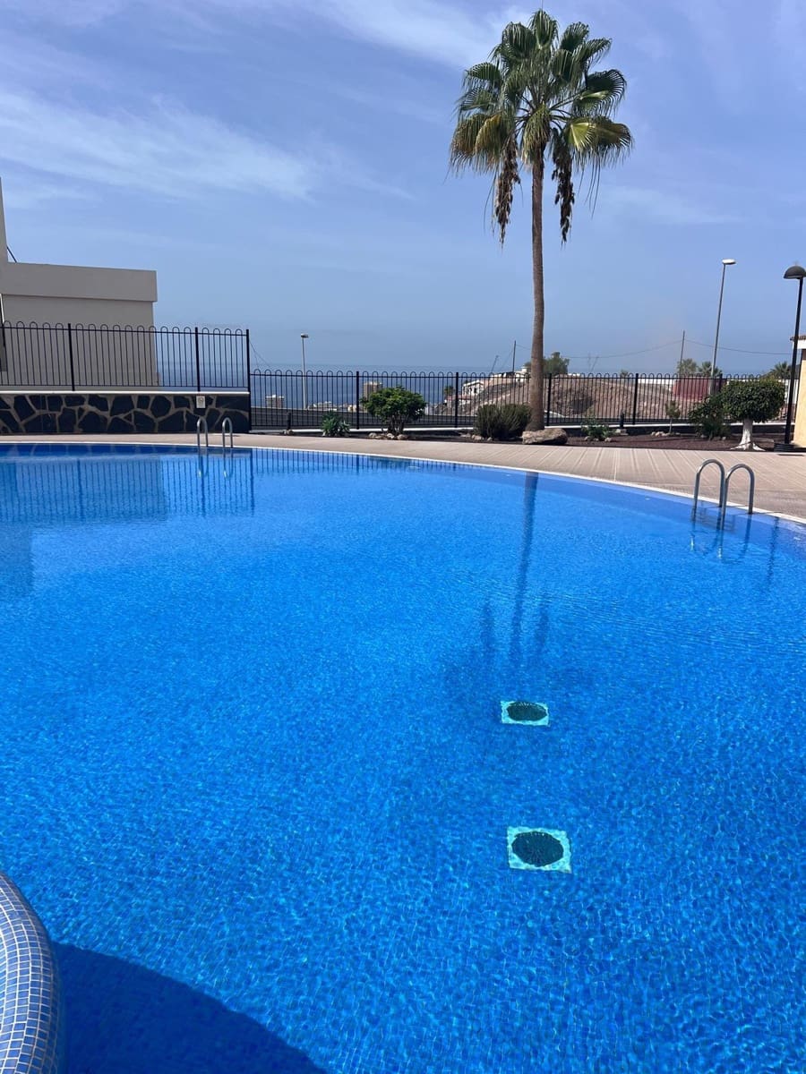 2 quarto Apartamento para venda em Los Cristianos com piscina garagem - 540 000 € (Ref: 10090823)