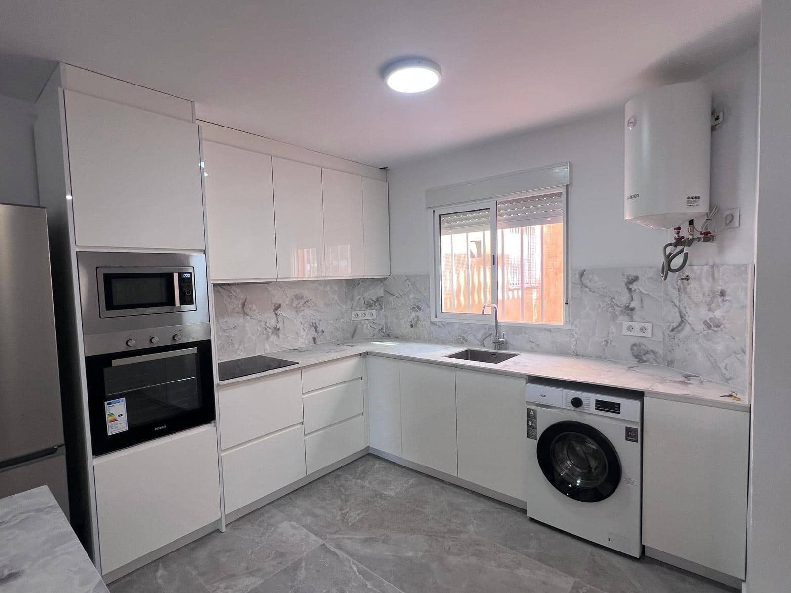 2 quarto Apartamento para venda em Los Cristianos com piscina garagem - 540 000 € (Ref: 10090823)