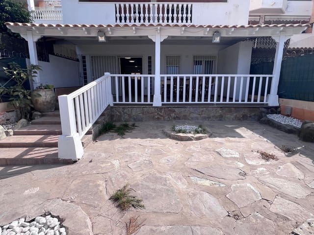 2 quarto Apartamento para venda em Los Cristianos, Arona com piscina garagem - 540 000 € (Ref: 10090823)