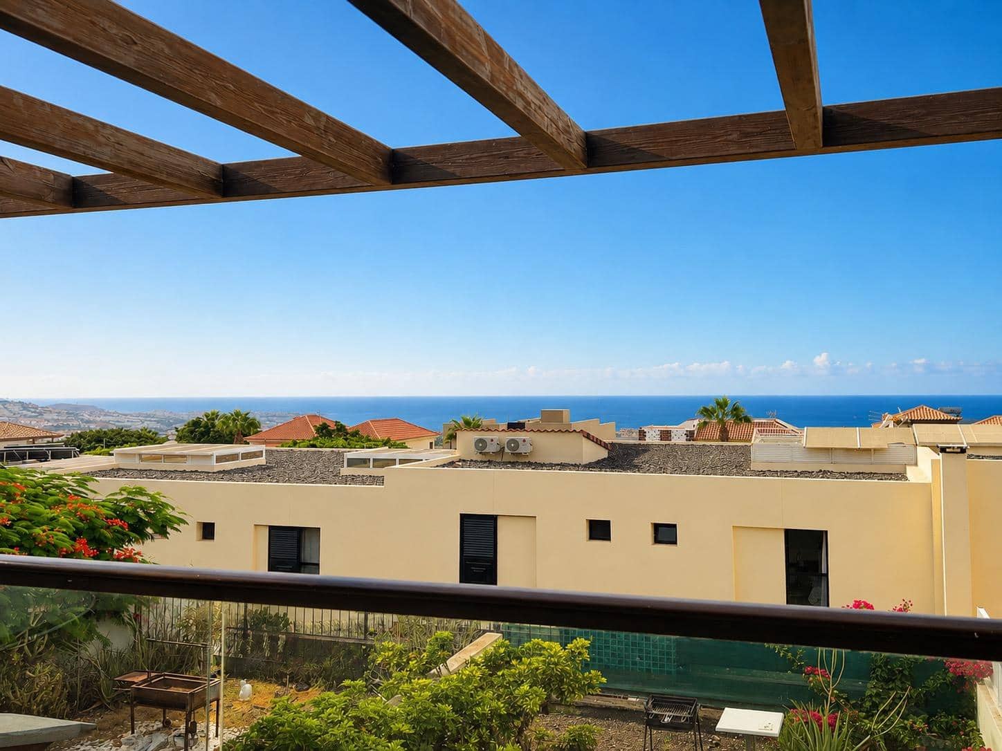 3 chambre Villa/Maison Mitoyenne à vendre à Adeje avec garage - 485 000 € (Ref: 10100477)