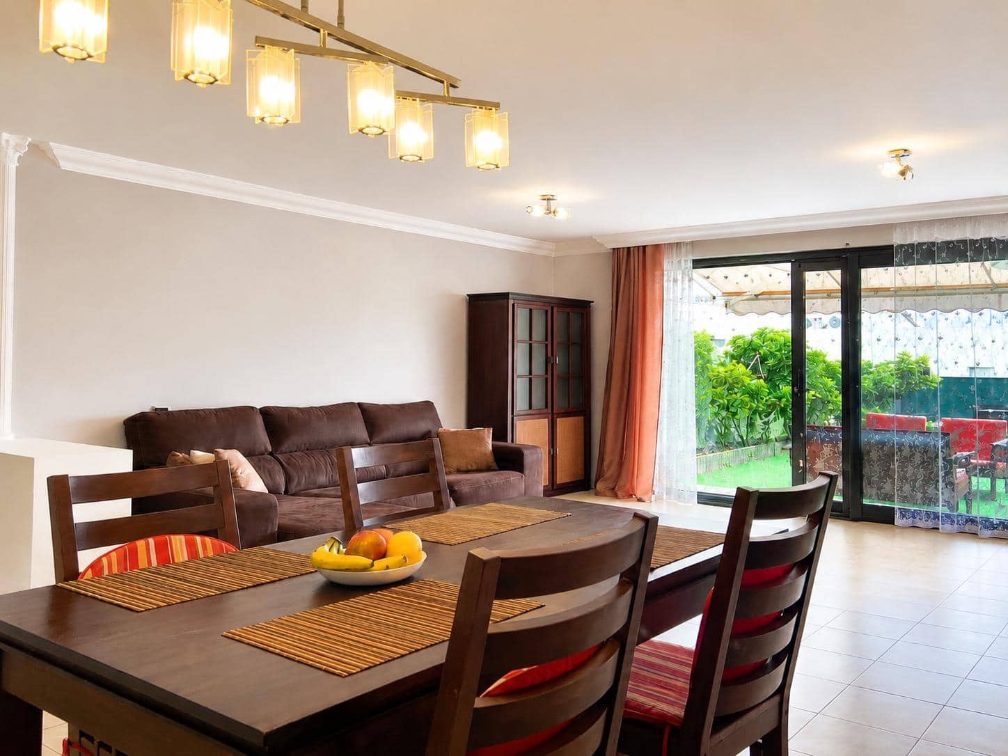 3 chambre Villa/Maison Mitoyenne à vendre à Adeje avec garage - 485 000 € (Ref: 10100477)