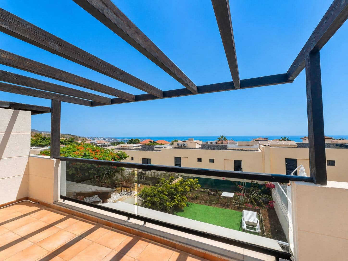 3 chambre Villa/Maison Mitoyenne à vendre à Adeje avec garage - 485 000 € (Ref: 10100477)