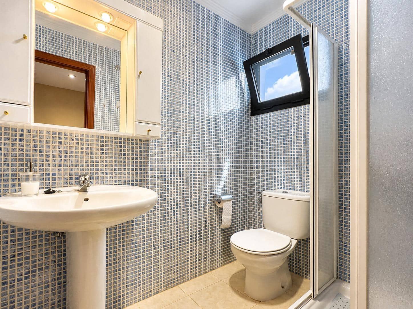 3 chambre Villa/Maison Mitoyenne à vendre à Adeje avec garage - 485 000 € (Ref: 10100477)