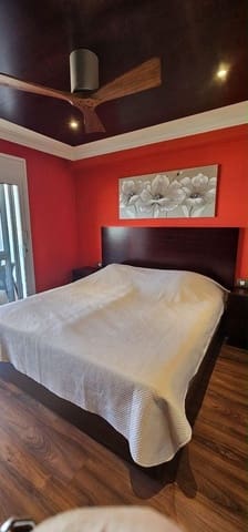 Apartamento de 2 habitaciones en Roque del Conde, Adeje en venta con piscina garaje - 395.000 € (Ref: 10100478)