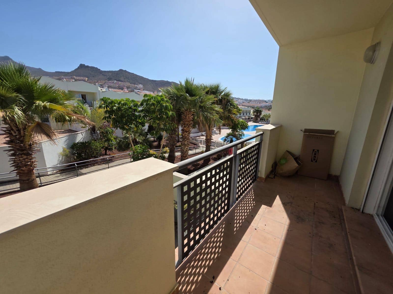 3 Zimmer Reihenhaus zu verkaufen in Playa Fanabe mit Pool Garage - 470.000 € (Ref: 10129550)
