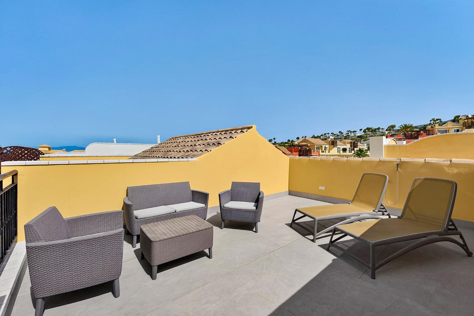 2 sovrum Lägenhet till salu i Los Cristianos med pool - 415 000 € (Ref: 10136103)