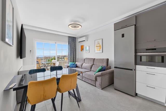 2 soveværelse Lejlighed til salg i Los Cristianos, Arona med swimmingpool - € 415.000 (Ref: 10136103)