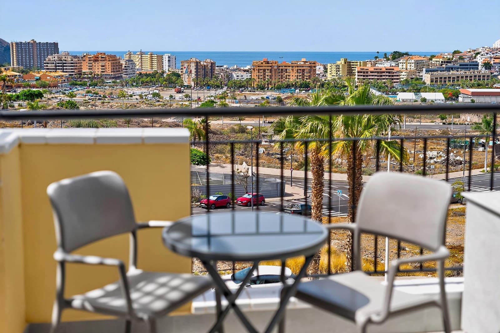 2 sovrum Lägenhet till salu i Los Cristianos med pool - 415 000 € (Ref: 10136103)