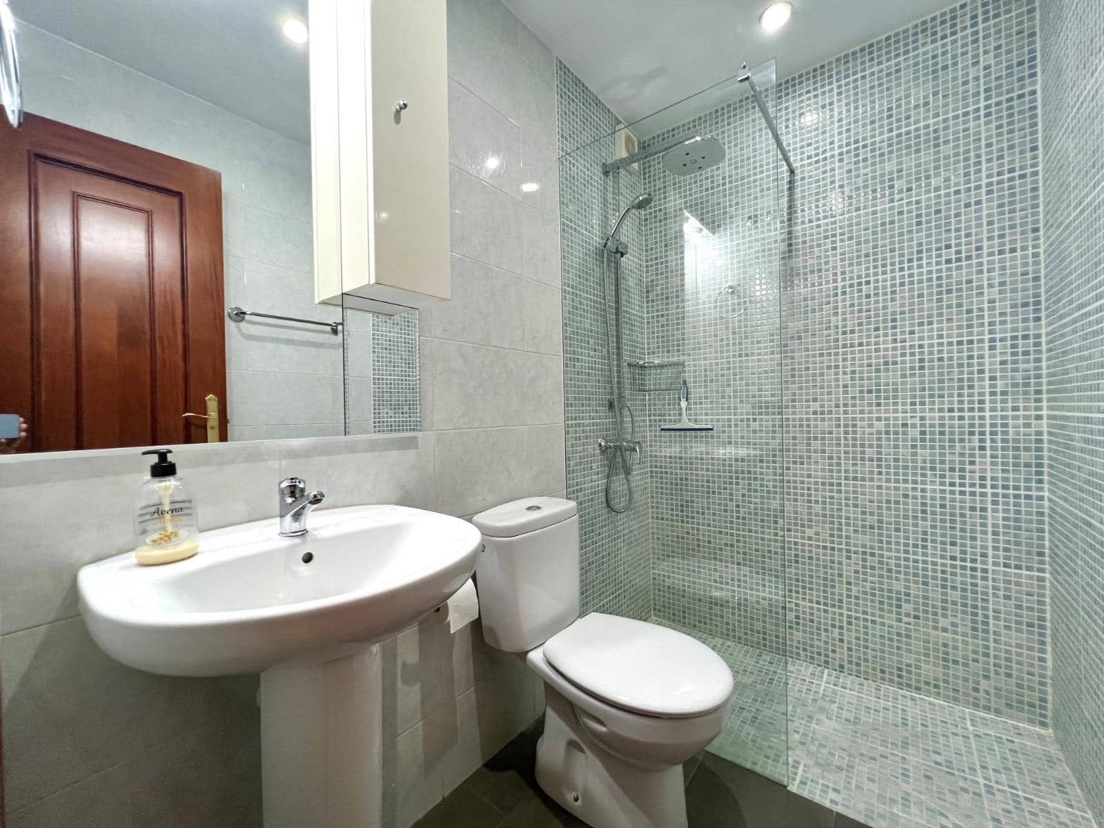 2 soverom Leilighet til salgs i Los Cristianos med svømmebasseng garasje - € 540 000 (Ref: 10136104)