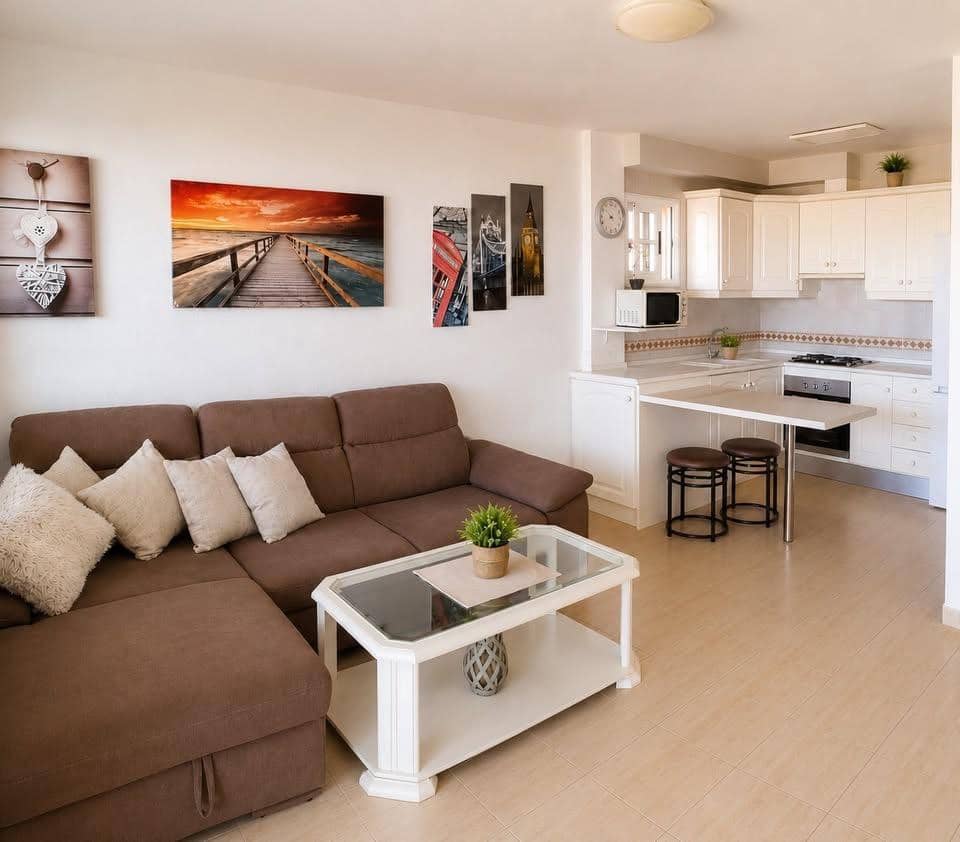1 makuuhuone Huoneisto myytävänä paikassa Los Cristianos mukana uima-altaan 
autotalli - 295 000 € (Ref: 10147176)