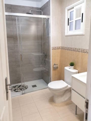 1 camera da letto Appartamento in vendita in Los Cristianos, Arona con piscina garage - 295.000 € (Rif: 10147176)