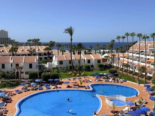 1 slaapkamer Appartement te koop in Playa de las Americas, Arona met zwembad - € 419.950 (Ref: 10159754)