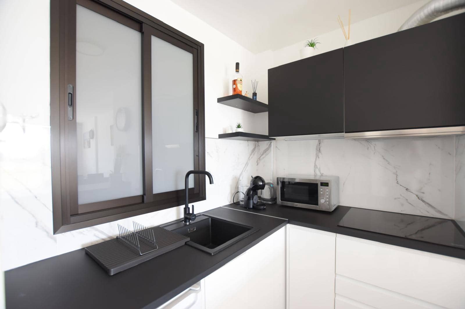 1 sypialnia Apartament na sprzedaż w Playa de las Americas z basenem garażem - 330 000 € (Ref: 10159756)