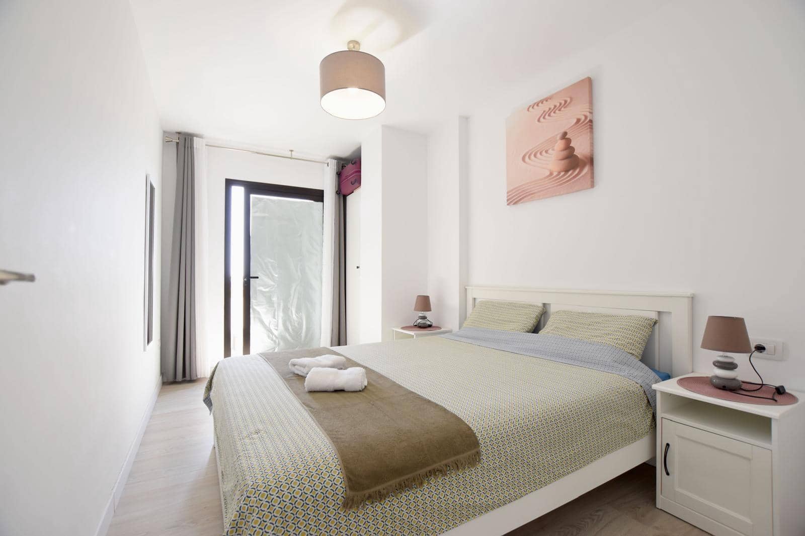 1 sypialnia Apartament na sprzedaż w Playa de las Americas z basenem garażem - 330 000 € (Ref: 10159756)