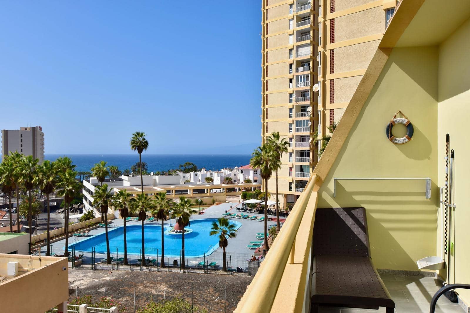 1 sypialnia Apartament na sprzedaż w Playa de las Americas z basenem garażem - 330 000 € (Ref: 10159756)