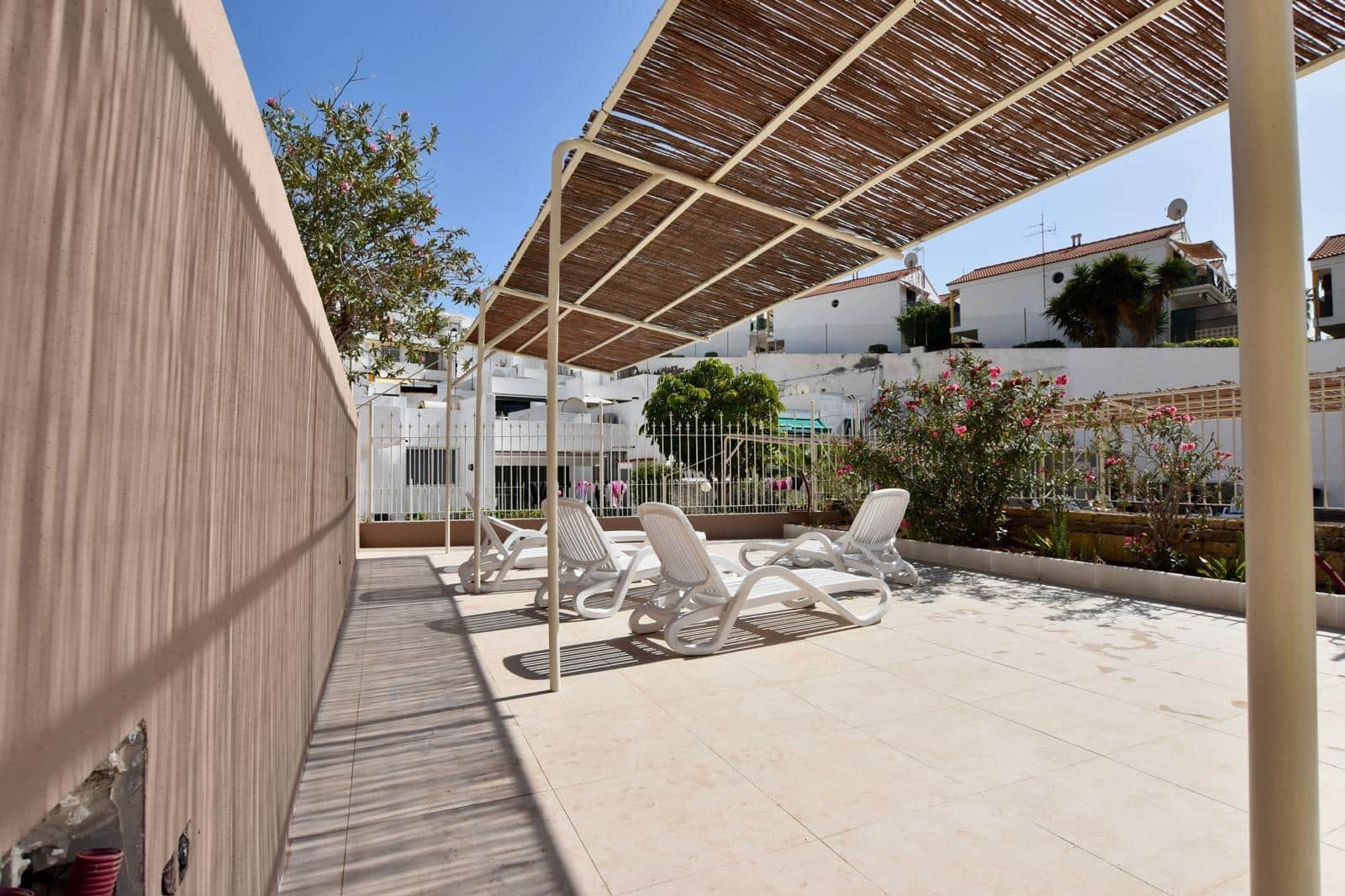 1 sypialnia Apartament na sprzedaż w Playa de las Americas z basenem garażem - 330 000 € (Ref: 10159756)
