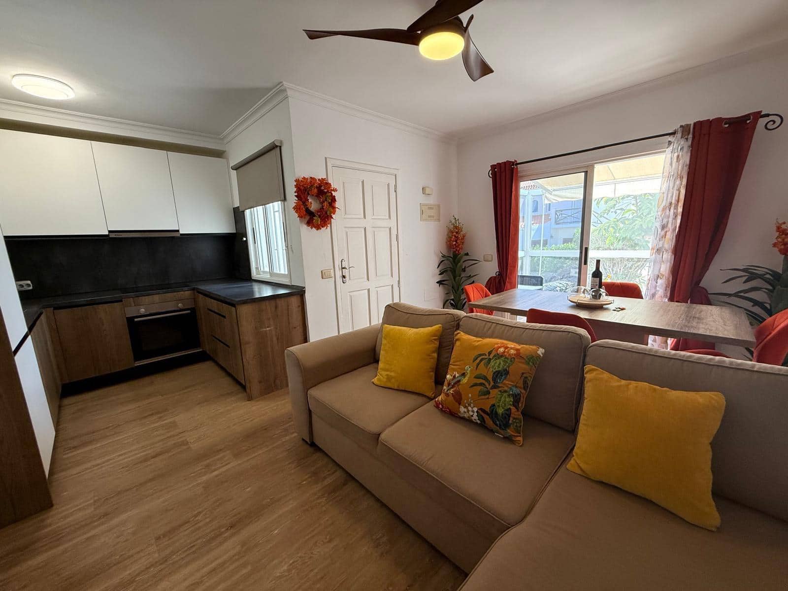 2 soveværelse Rækkehus til salg i Golf del Sur med swimmingpool - € 325.000 (Ref: 10159757)