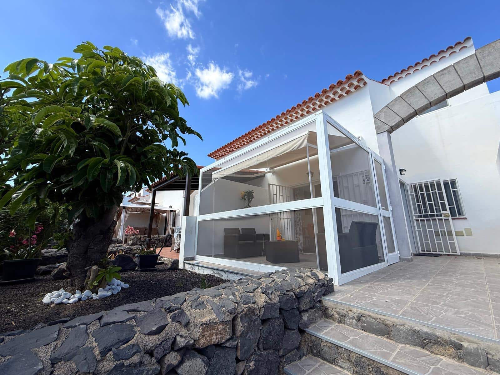 2 soveværelse Rækkehus til salg i Golf del Sur med swimmingpool - € 325.000 (Ref: 10159757)