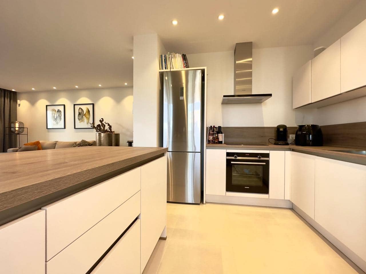 2 bedroom Flat for sale in Palm-Mar with pool garage - € 570,000 (Ref: 7758566)