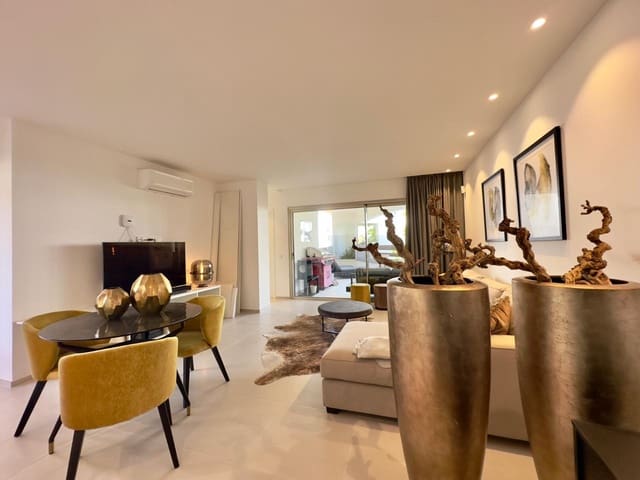 2 soverom Leilighet til salgs i Palm-Mar, Arona med svømmebasseng garasje - € 570 000 (Ref: 7758566)