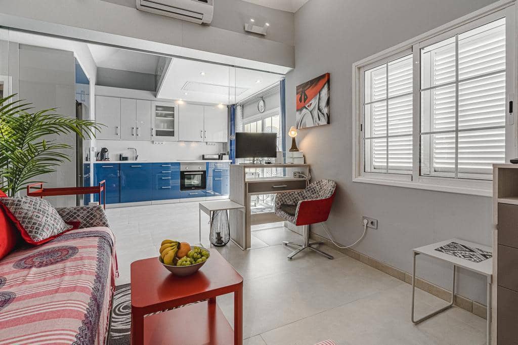 2 sovrum Lägenhet till salu i Costa Adeje med pool - 600 000 € (Ref: 7758567)