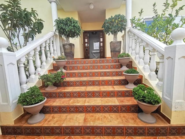 5 sovrum Villa till salu i La Caleta Adeje, Adeje med pool garage - 1 795 000 € (Ref: 7841139)