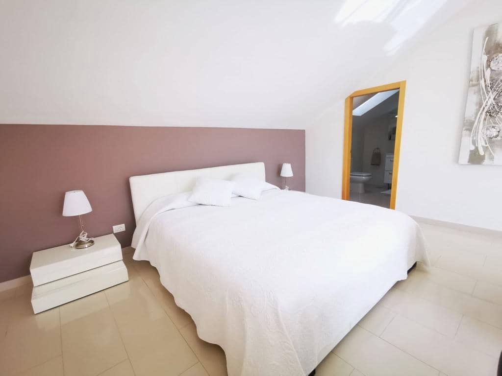 5 soveværelse Villa til salg i La Caleta Adeje med swimmingpool garage - € 1.795.000 (Ref: 7841139)