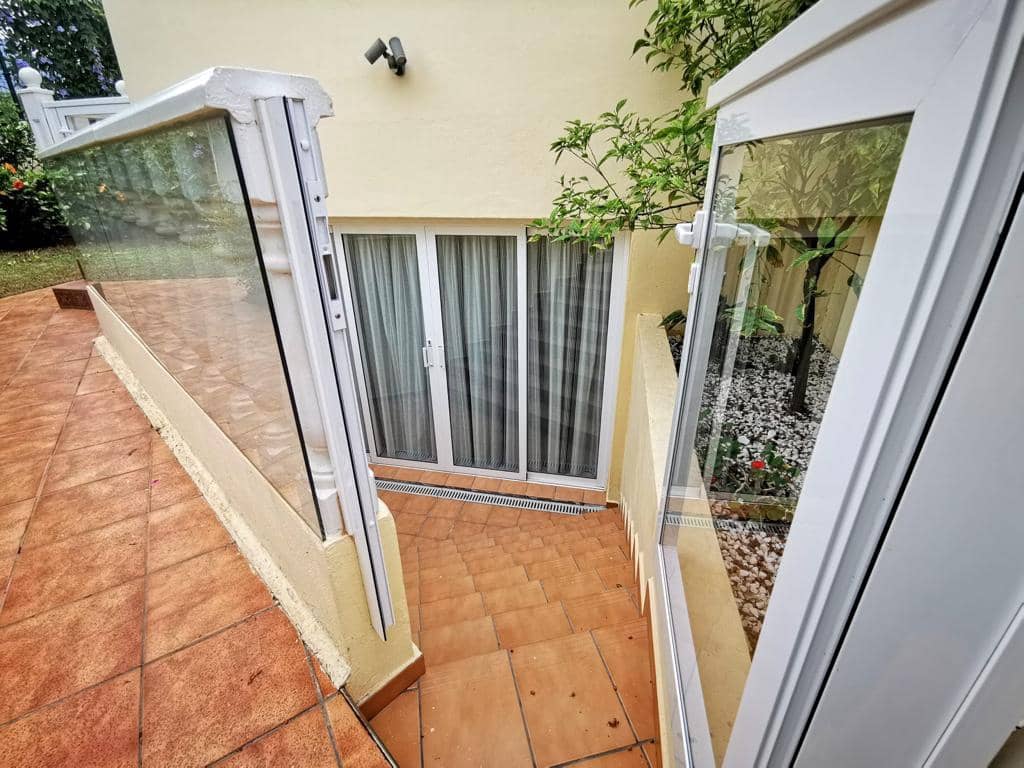 5 soveværelse Villa til salg i La Caleta Adeje med swimmingpool garage - € 1.795.000 (Ref: 7841139)