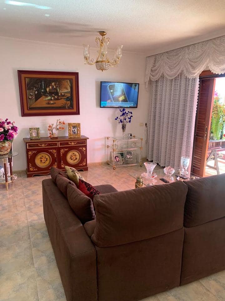 3 soveværelse Lejlighed til salg i Los Cristianos med garage - € 650.000 (Ref: 7846872)