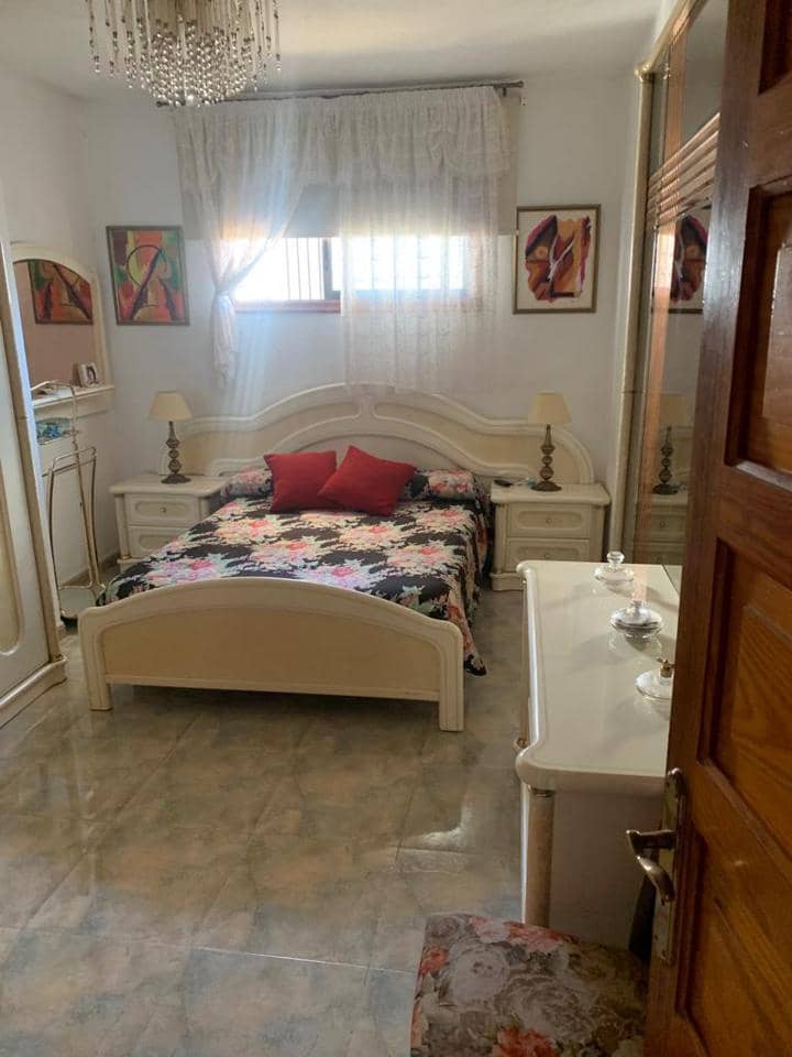 3 soveværelse Lejlighed til salg i Los Cristianos med garage - € 650.000 (Ref: 7846872)