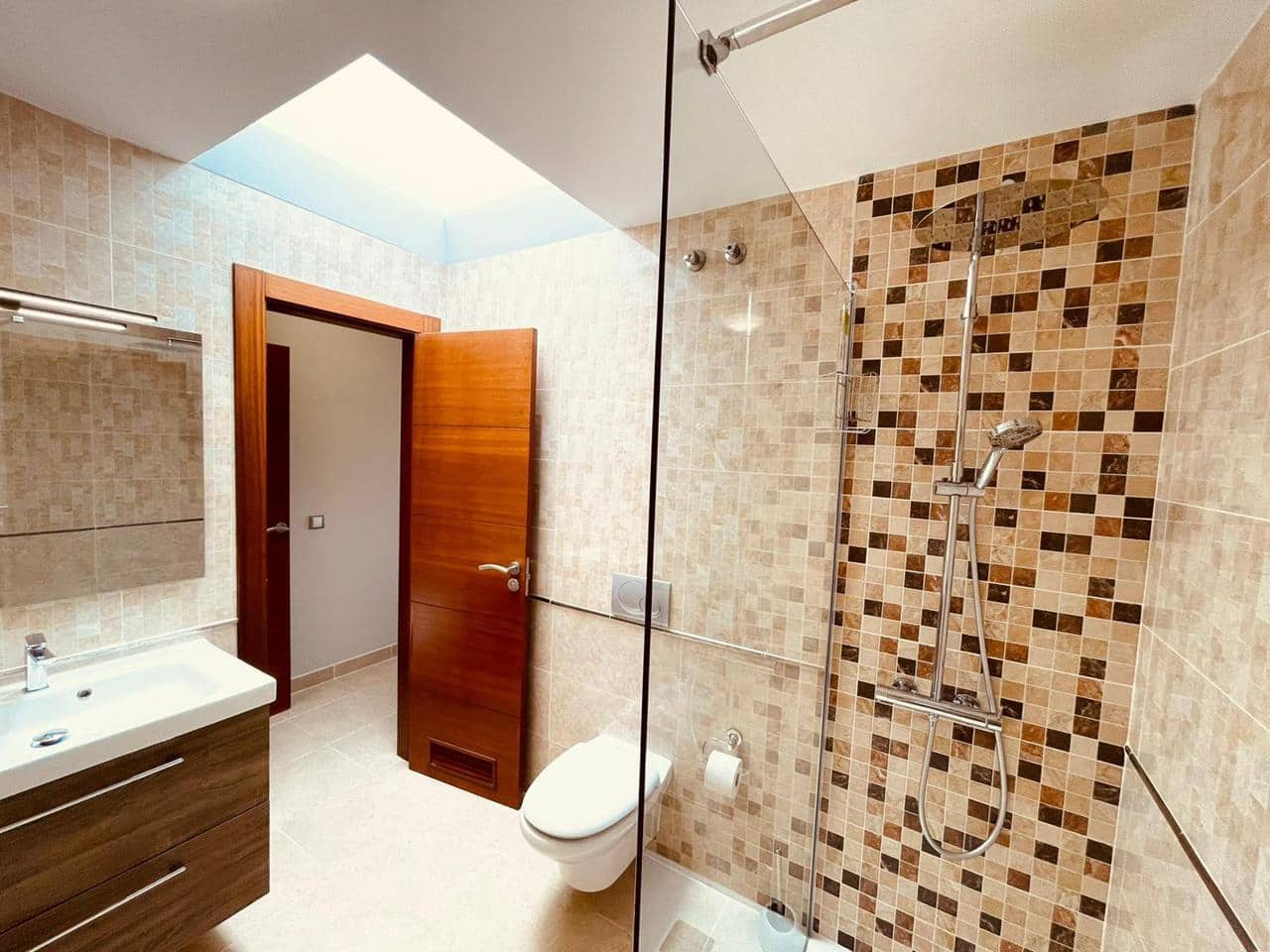 4 soveværelse Villa til salg i Los Cristianos med swimmingpool - € 795.000 (Ref: 7865479)