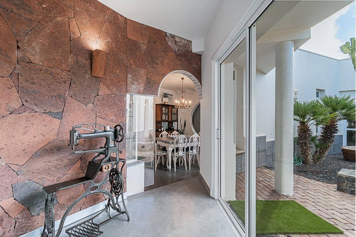 5 soveværelse Finca/Landehus til salg i Santiago del Teide med garage - € 950.000 (Ref: 7875974)