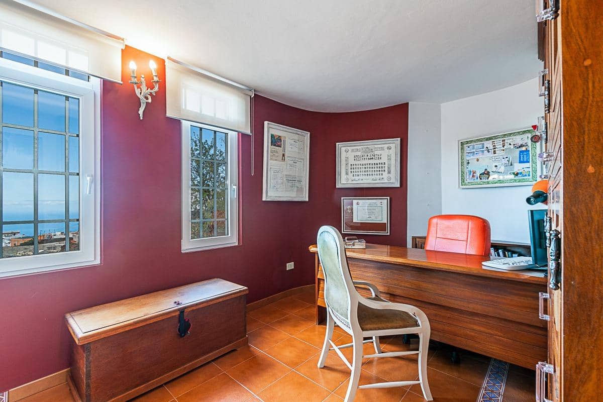 5 soveværelse Finca/Landehus til salg i Santiago del Teide med garage - € 950.000 (Ref: 7875974)