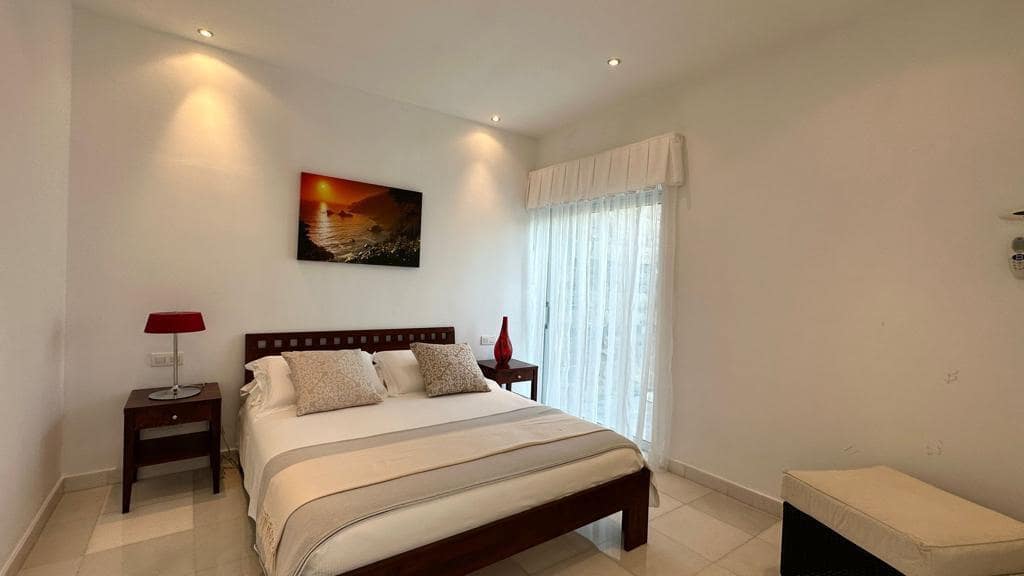 5 sypialnia Willa na sprzedaż w Costa Adeje z basenem garażem - 3 200 000 € (Ref: 7892905)