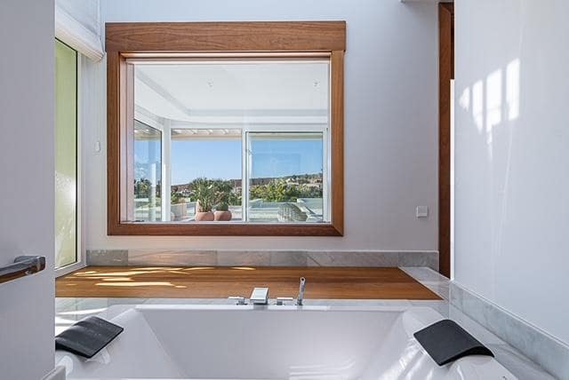 4 sypialnia Willa na sprzedaż w Costa Adeje z basenem garażem - 5 990 000 € (Ref: 7899764)