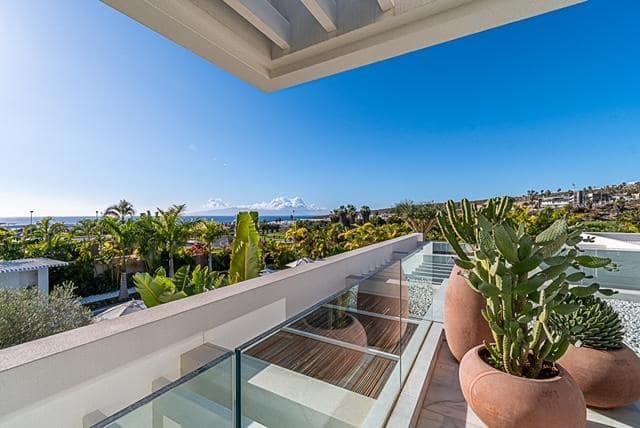 4 sypialnia Willa na sprzedaż w Costa Adeje z basenem garażem - 5 990 000 € (Ref: 7899764)