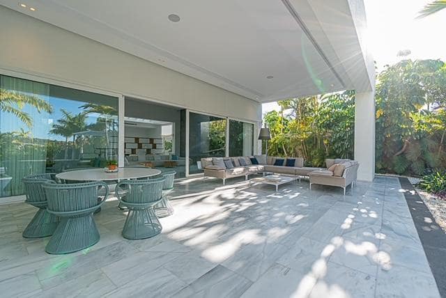 4 sypialnia Willa na sprzedaż w La Caleta Adeje, Adeje z basenem garażem - 5 990 000 € (Ref: 7899764)