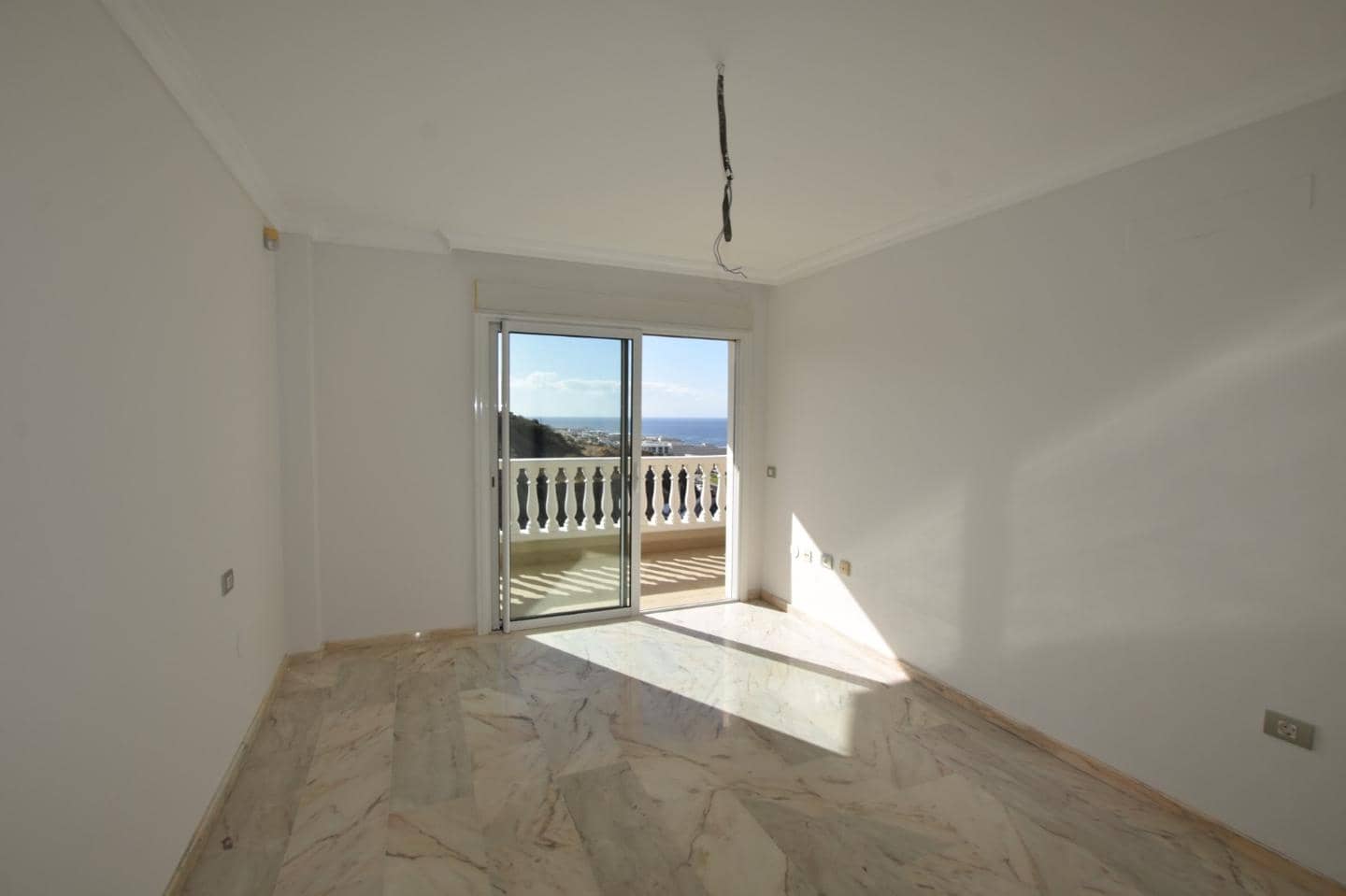 2 soveværelse Lejlighed til salg i Los Gigantes med garage - € 550.883 (Ref: 7951009)